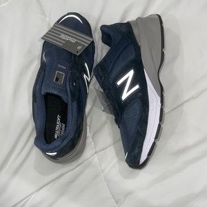 Navy Blue brand new New Balance 990v5